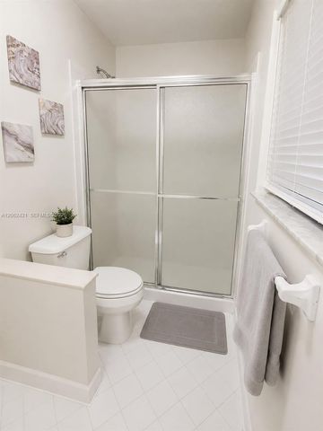 1472 NW 154th Ln, Pembroke Pines, FL 33028