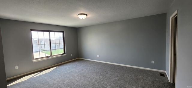 4502 Castle Rock Drive, New Haven, IN 46774