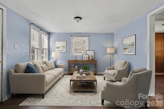 603 1st Street SW, Hickory, NC 28602