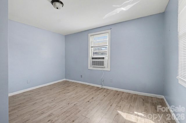 603 1st Street SW, Hickory, NC 28602