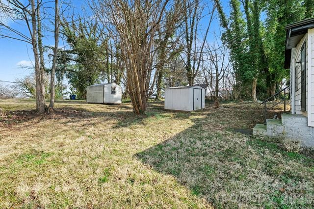 603 1st Street SW, Hickory, NC 28602