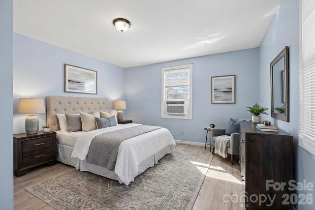 603 1st Street SW, Hickory, NC 28602