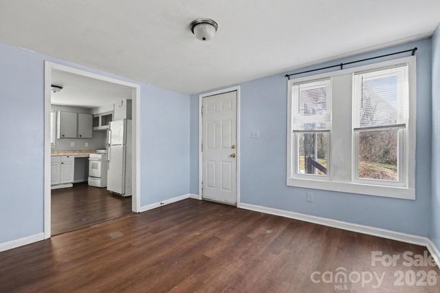 603 1st Street SW, Hickory, NC 28602