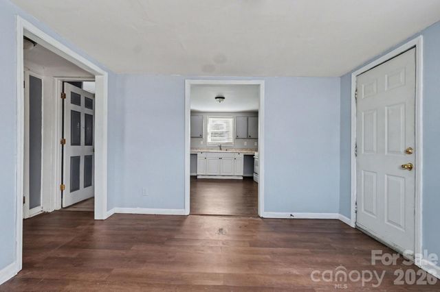 603 1st Street SW, Hickory, NC 28602