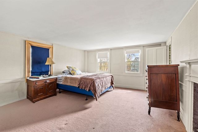 11 Union Pl, Newburyport, MA 01950