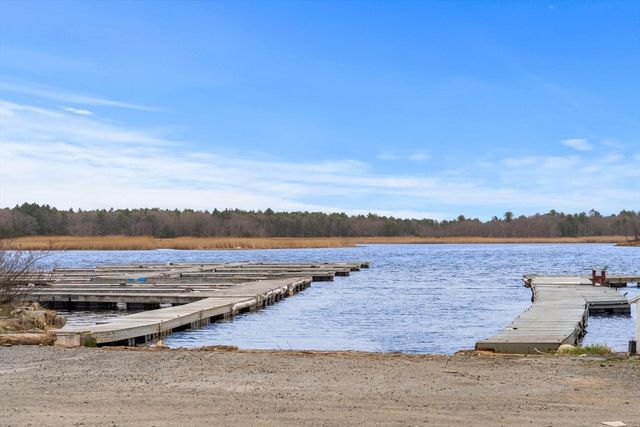 11 Union Pl, Newburyport, MA 01950