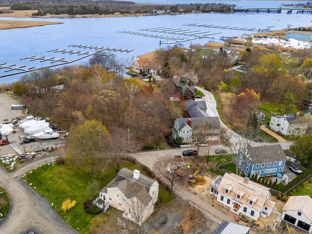 11 Union Pl, Newburyport, MA 01950