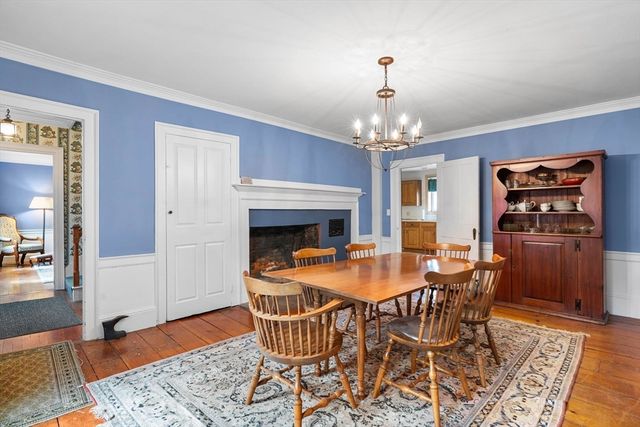 11 Union Pl, Newburyport, MA 01950