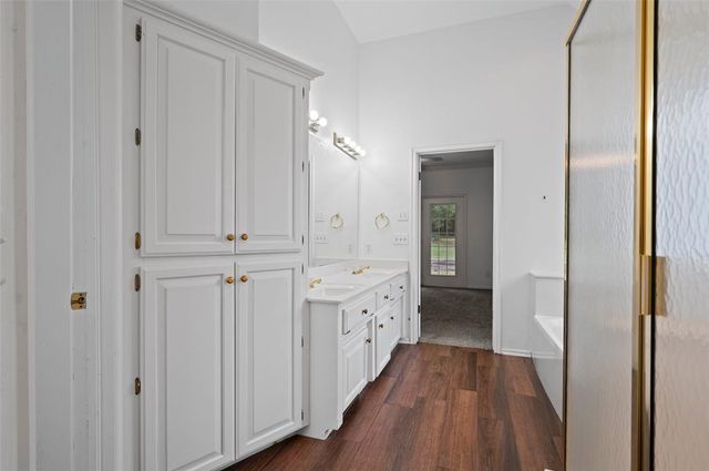205 Berkshire Drive, Edmond, OK 73034