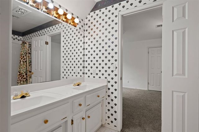 205 Berkshire Drive, Edmond, OK 73034