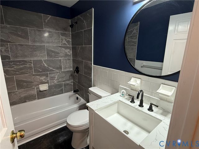 204 S Mesa Dr, Hopewell, VA 23860