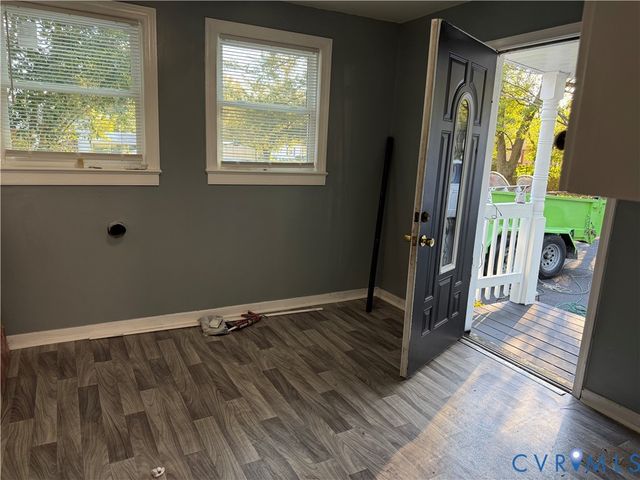 204 S Mesa Dr, Hopewell, VA 23860