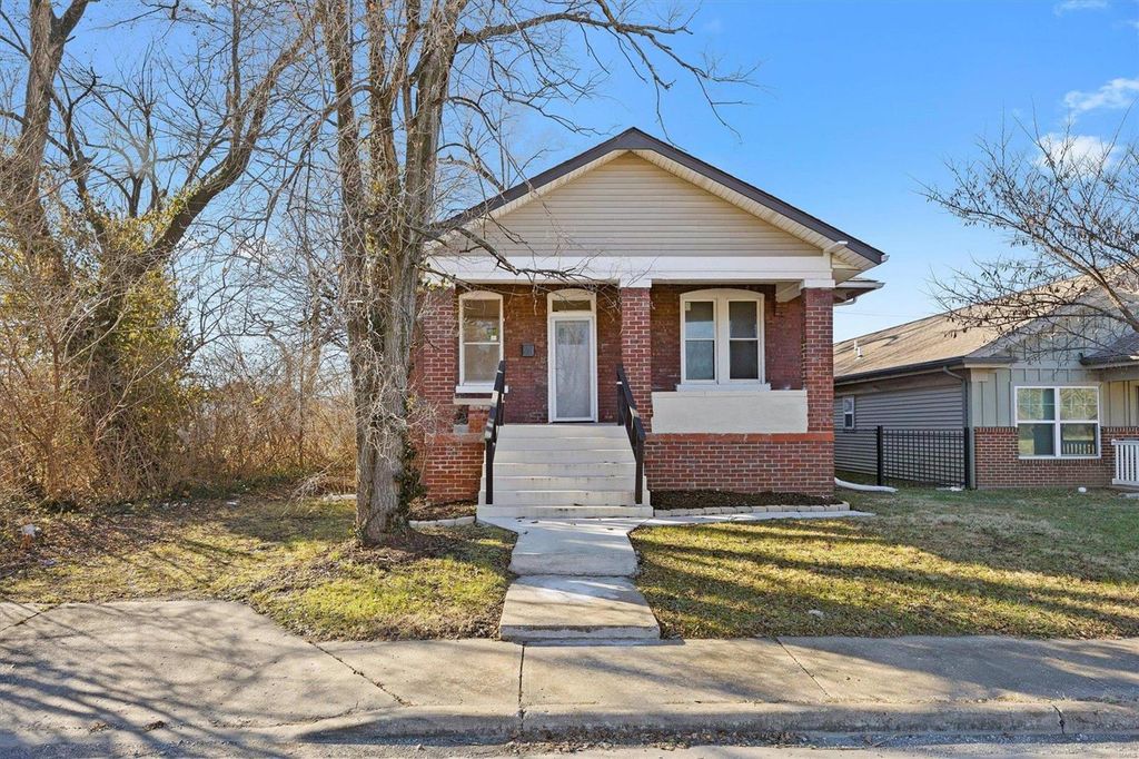 1404 Martin Luther King Drive, East St Louis, IL 62201