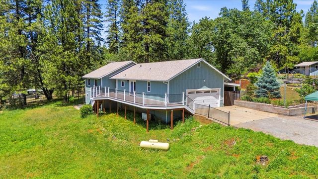 10704 Round Valley Rd, Grass Valley, CA 95949