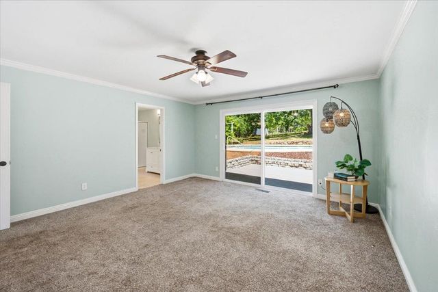 10704 Round Valley Rd, Grass Valley, CA 95949