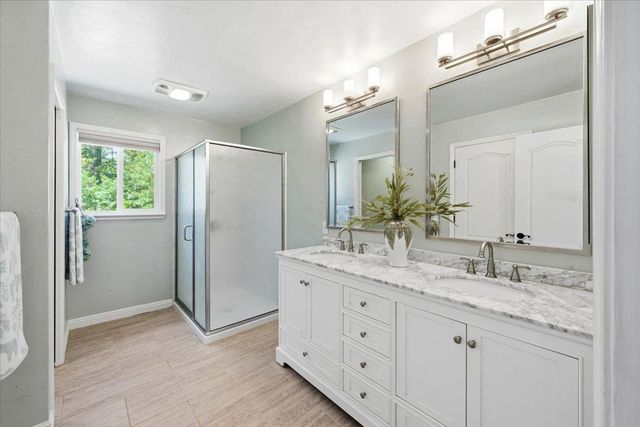 10704 Round Valley Rd, Grass Valley, CA 95949