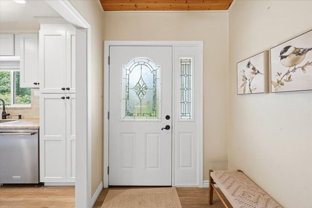 10704 Round Valley Rd, Grass Valley, CA 95949