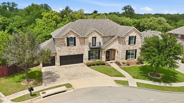 201 Fountainview Drive, Euless, TX 76039