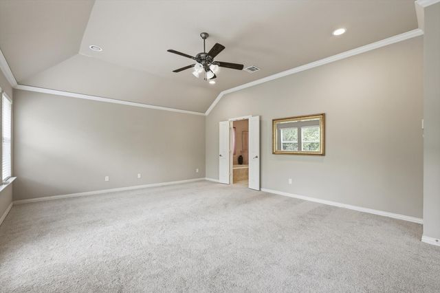 201 Fountainview Drive, Euless, TX 76039