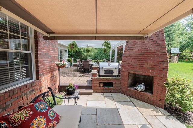 35320 Chagrin Boulevard, Moreland Hills, OH 44022