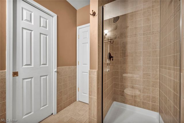 35320 Chagrin Boulevard, Moreland Hills, OH 44022