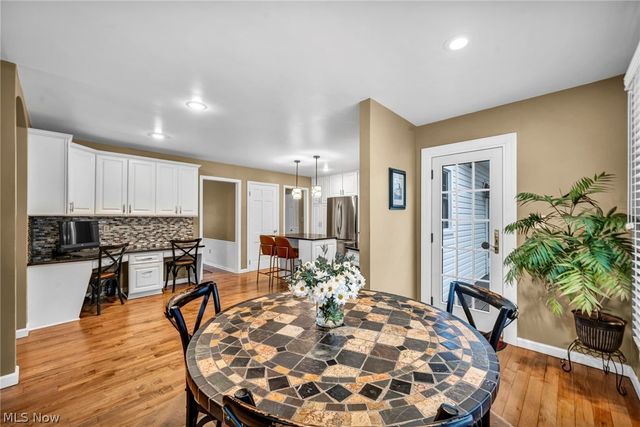 35320 Chagrin Boulevard, Moreland Hills, OH 44022