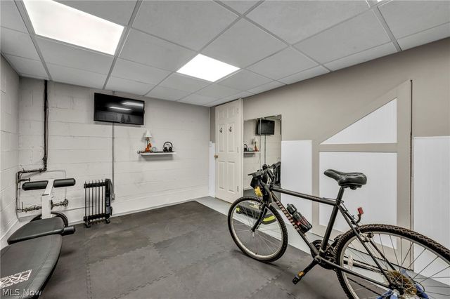 35320 Chagrin Boulevard, Moreland Hills, OH 44022