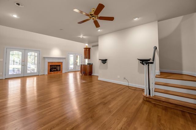 559 Gingermill Lane, Lexington, KY 40509