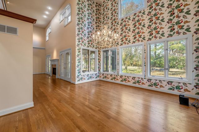 559 Gingermill Lane, Lexington, KY 40509