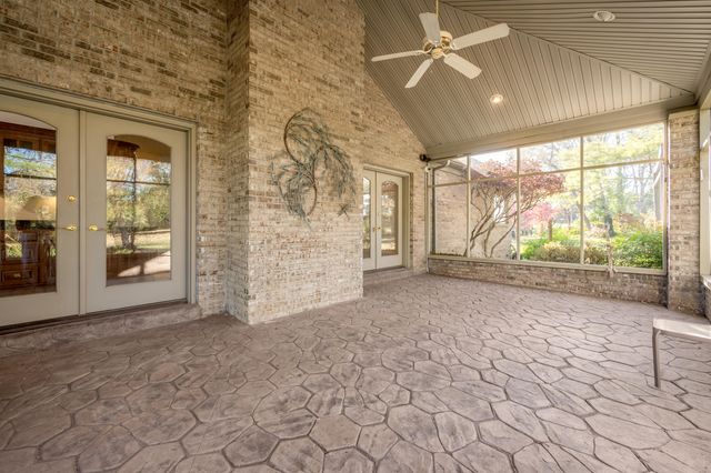 559 Gingermill Lane, Lexington, KY 40509