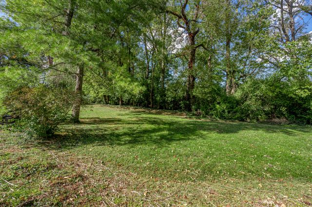 559 Gingermill Lane, Lexington, KY 40509