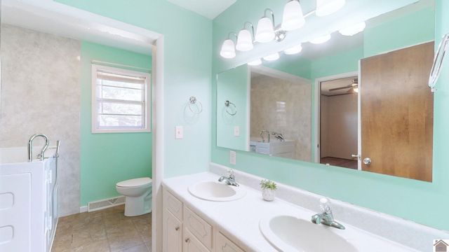 760 State Route 83, Mayfield, KY 42066