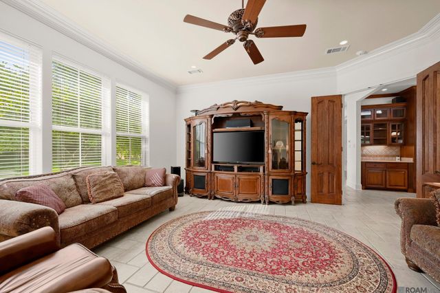 4509 Bluebonnet Rd, Baton Rouge, LA 70809