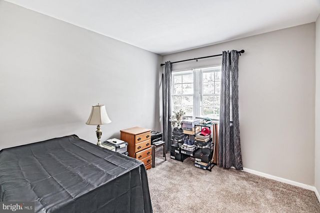 26 ALWYN RD, Newark, DE 19713