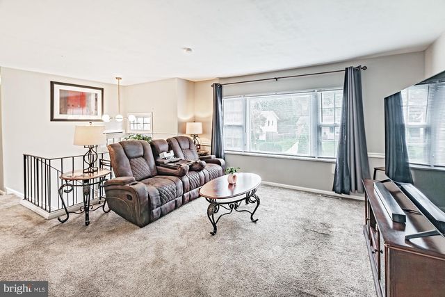 26 ALWYN RD, Newark, DE 19713