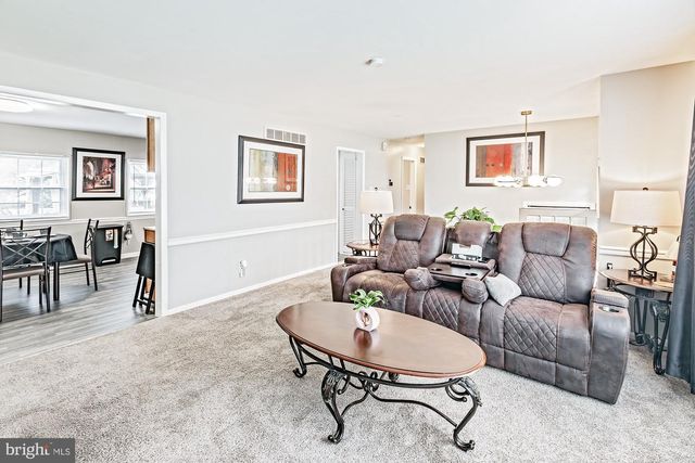 26 ALWYN RD, Newark, DE 19713