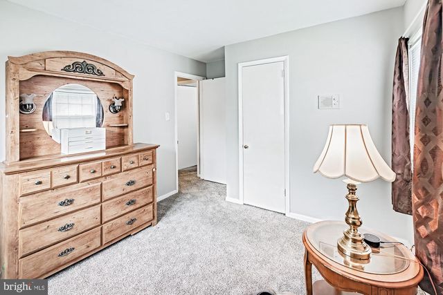26 ALWYN RD, Newark, DE 19713