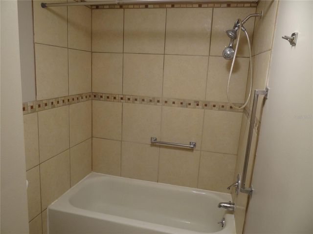 5287 81ST STREET 2, St Petersburg, FL 33709