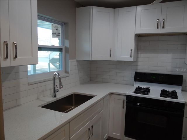 5287 81ST STREET 2, St Petersburg, FL 33709