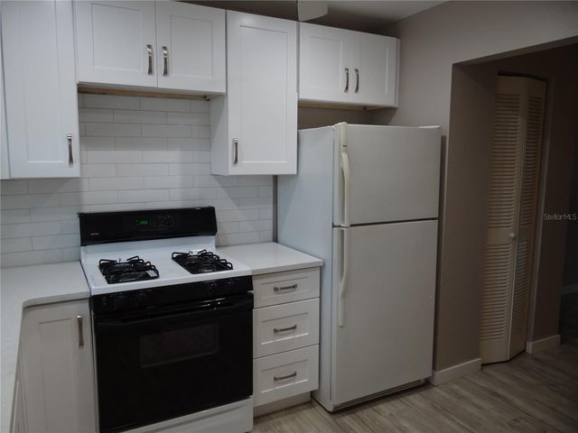 5287 81ST STREET 2, St Petersburg, FL 33709