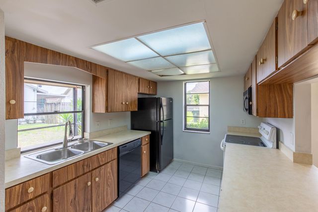 12466 Guilford Way, Wellington, FL 33414