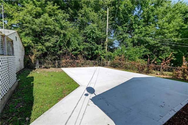 1540 Poplar Avenue, Kansas City, MO 64127