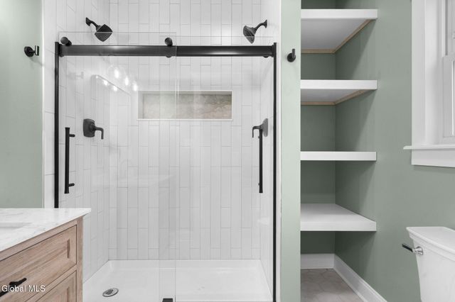 14 Park Way, Castleton-on-hudson, NY 12033