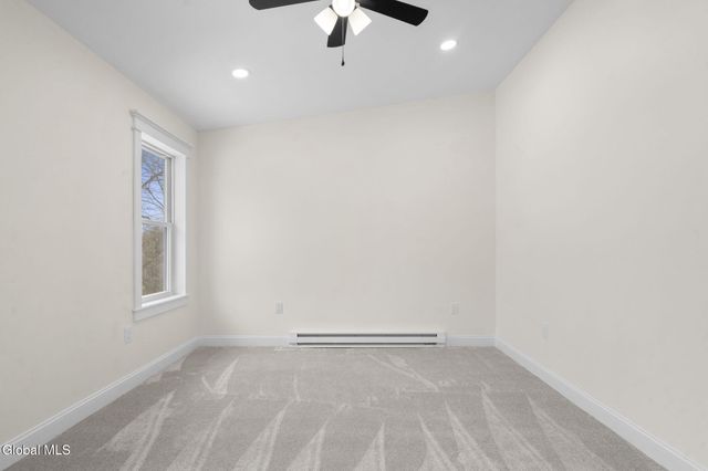 14 Park Way, Castleton-on-hudson, NY 12033