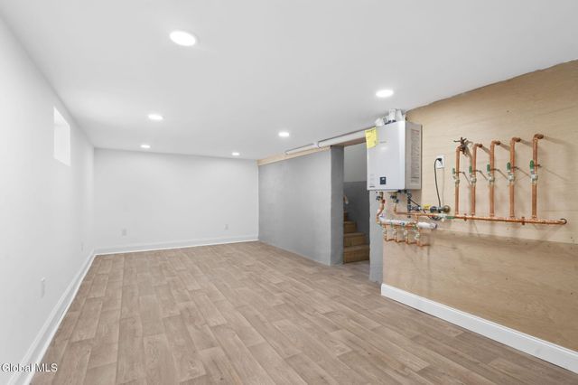 14 Park Way, Castleton-on-hudson, NY 12033