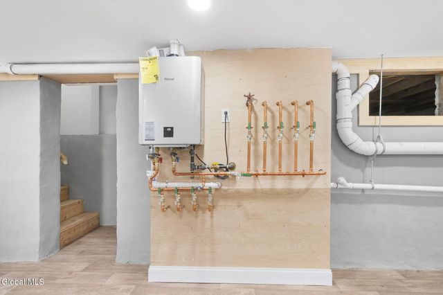 14 Park Way, Castleton-on-hudson, NY 12033