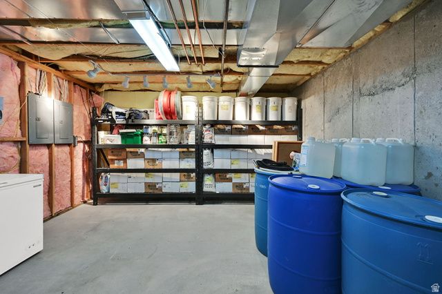 4412 W LENNOX DR, South Jordan, UT 84009