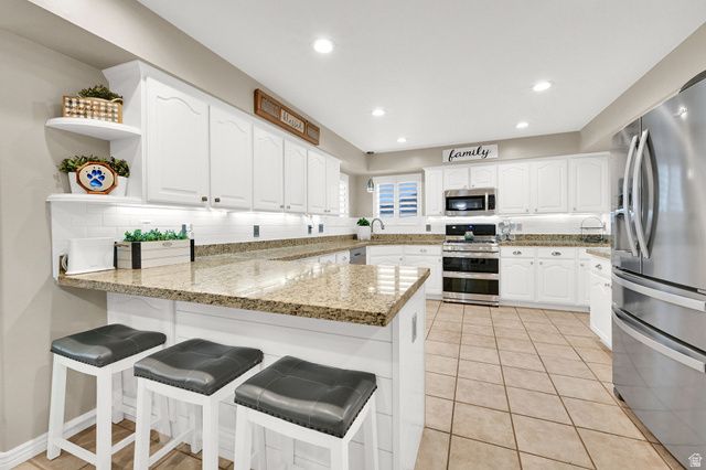 4412 W LENNOX DR, South Jordan, UT 84009