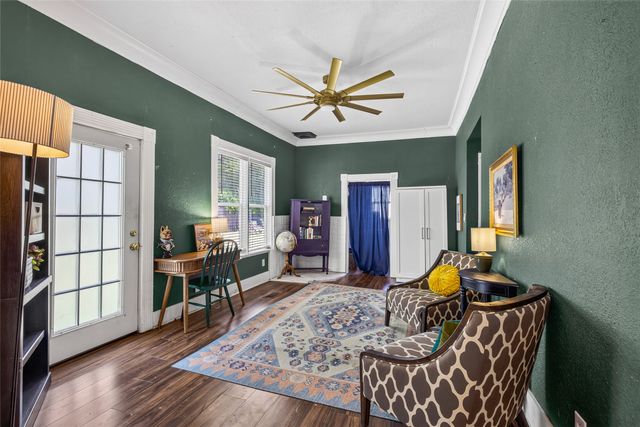 605 E 9th Street, Kemp, TX 75143