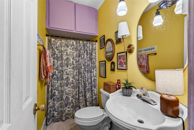 605 E 9th Street, Kemp, TX 75143
